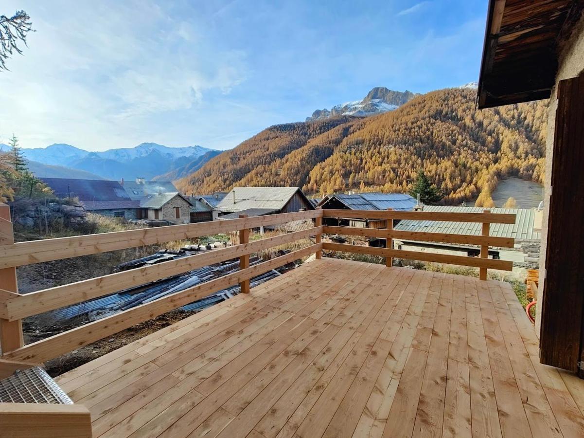 Chalet Ailleurs Appartement A Molines En Queyras Exterior foto